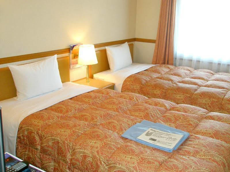 Toyoko Inn Hokkaido Sapporo-Eki Minami-Guchi Extérieur photo