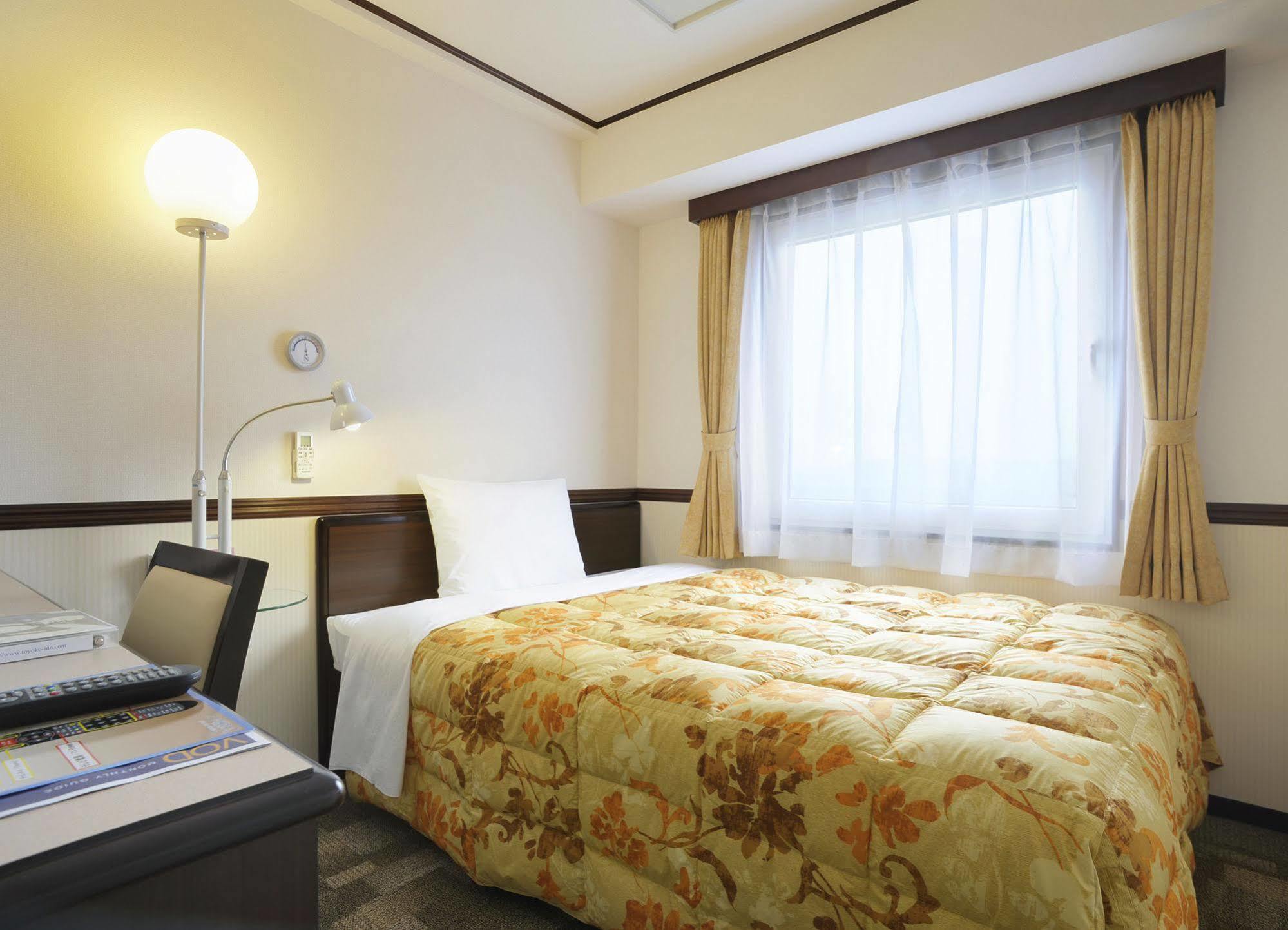 Toyoko Inn Hokkaido Sapporo-Eki Minami-Guchi Extérieur photo